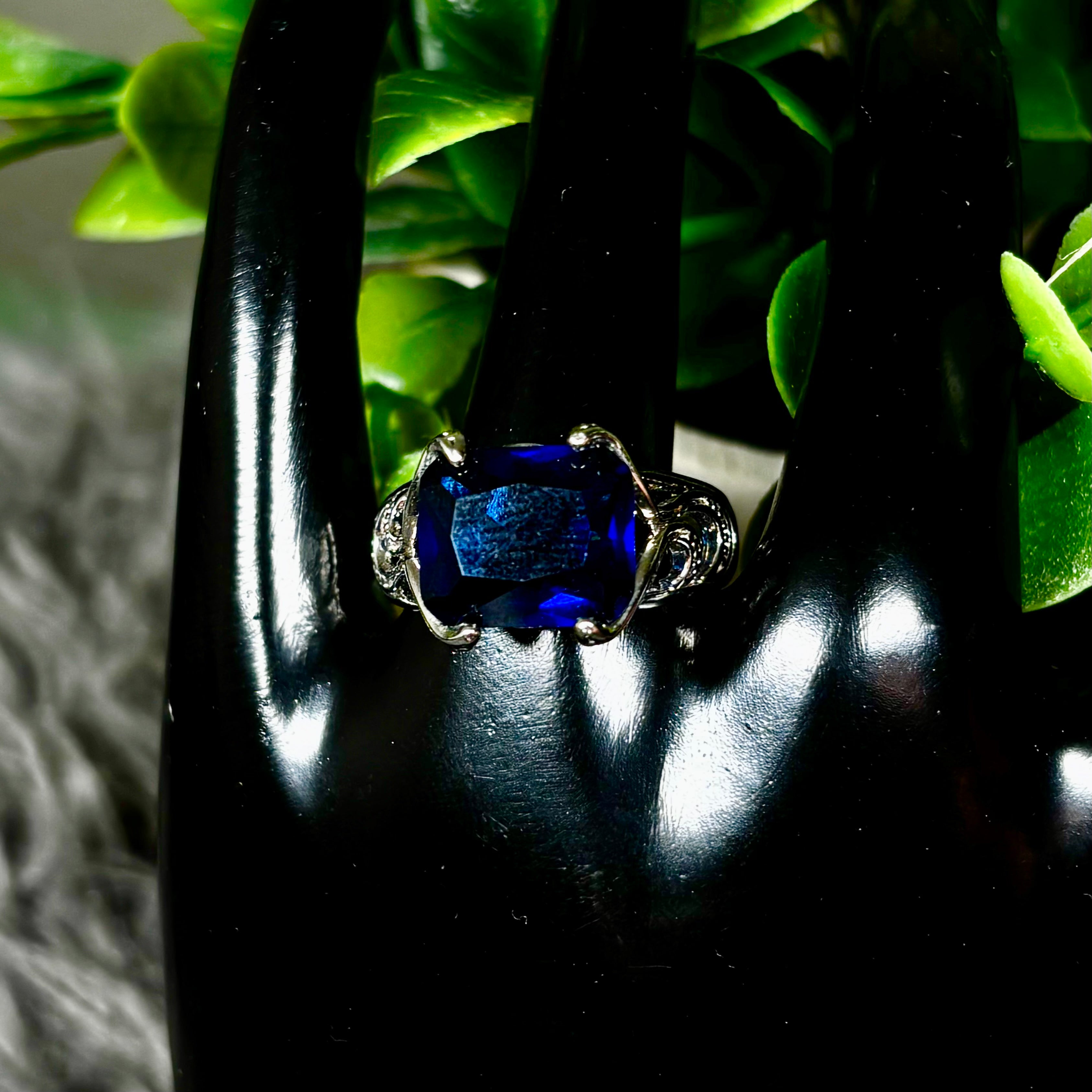 Cobalt Blue Crystal Slivertone Ring