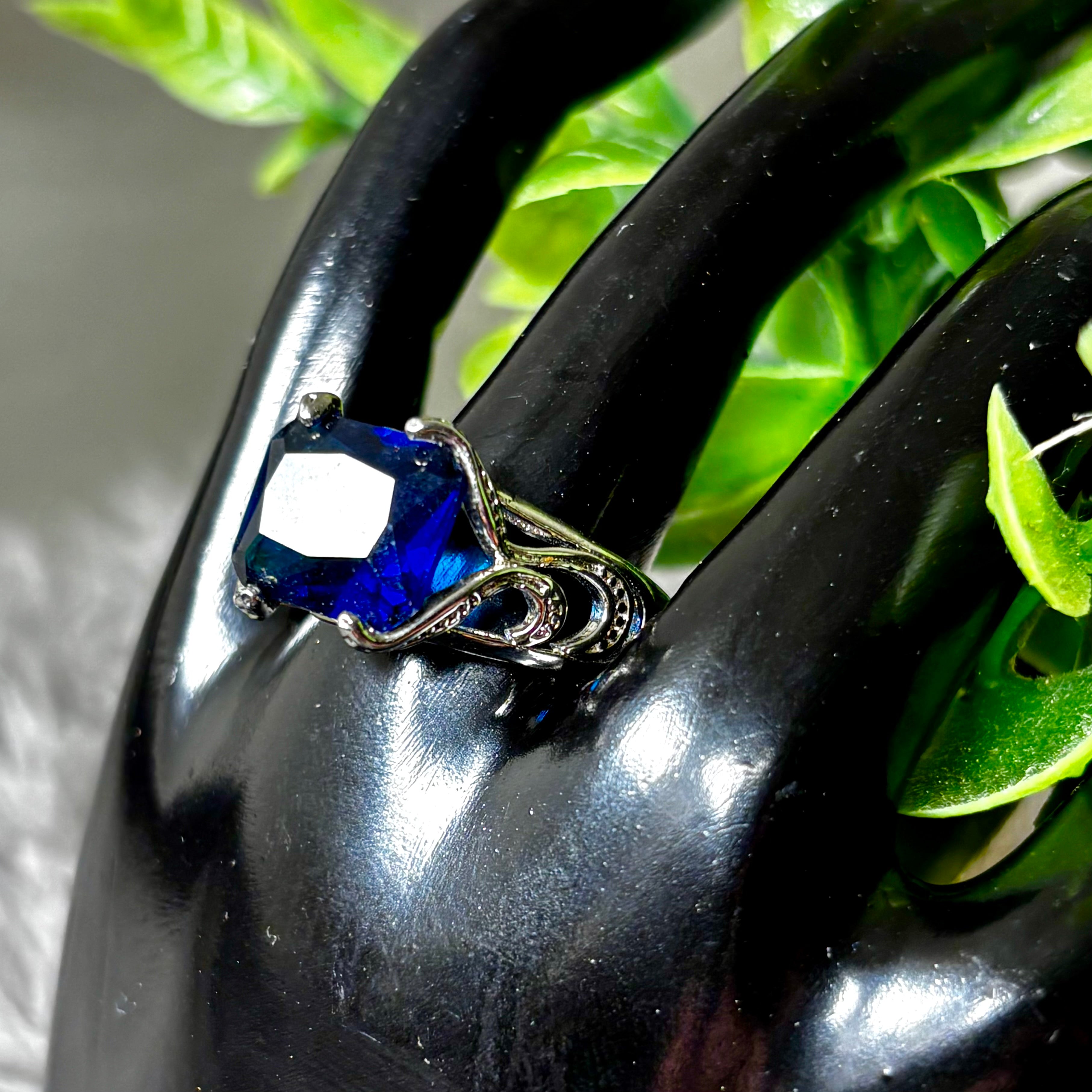 Cobalt Blue Crystal Slivertone Ring