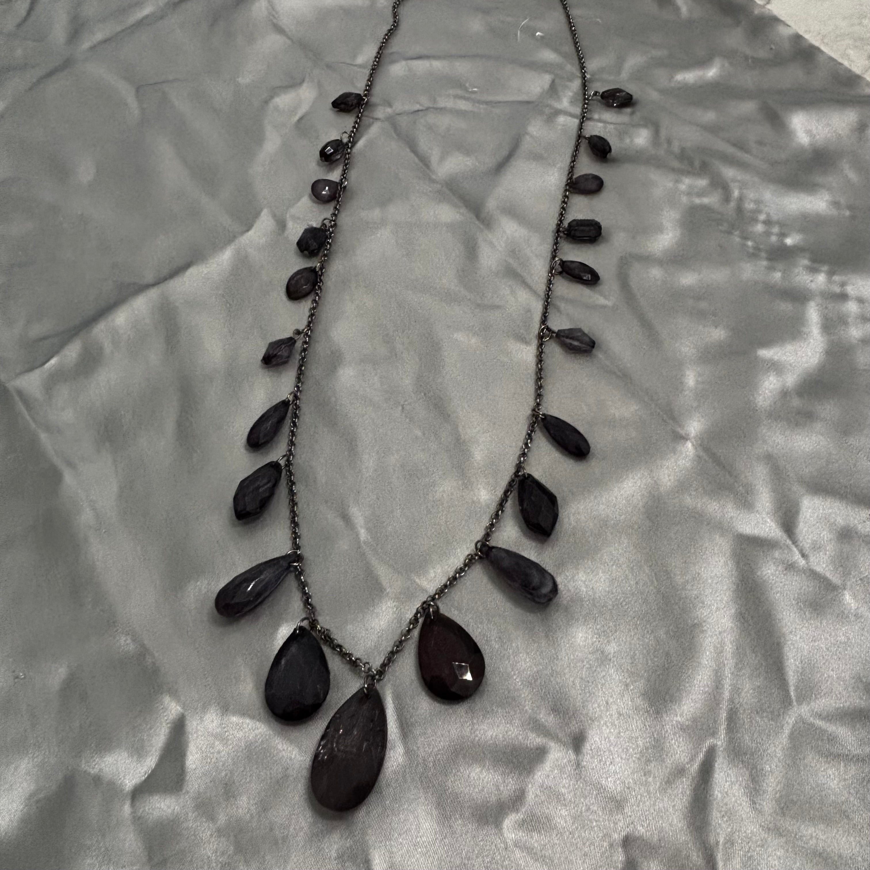 Droplet Glass Pendent Necklace
